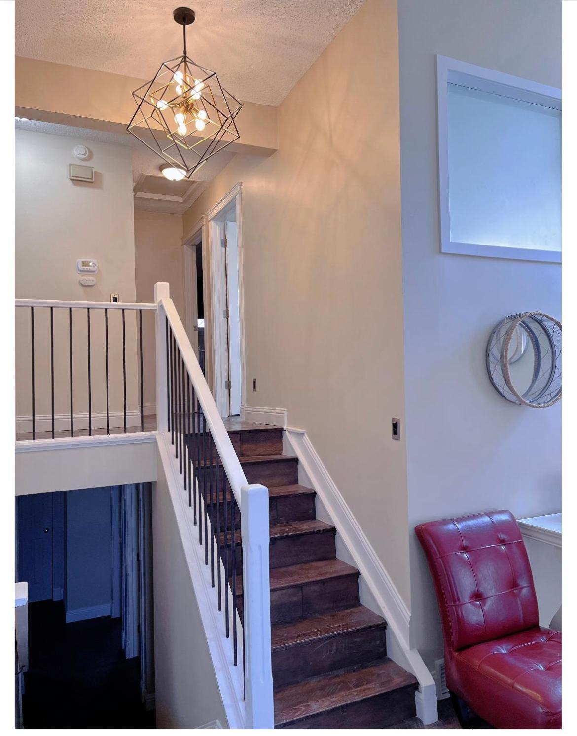 Apartamento Calgary-Banff House Close Lrt&Dt&Free Parking Exterior foto