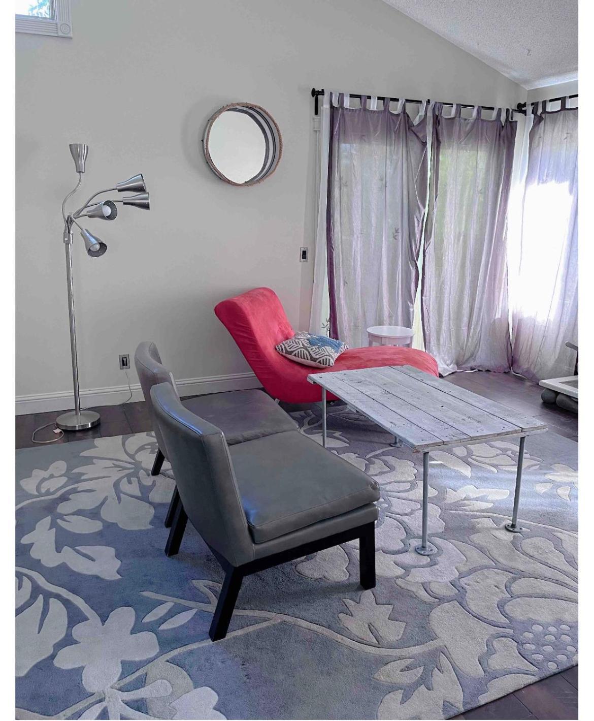 Apartamento Calgary-Banff House Close Lrt&Dt&Free Parking Exterior foto