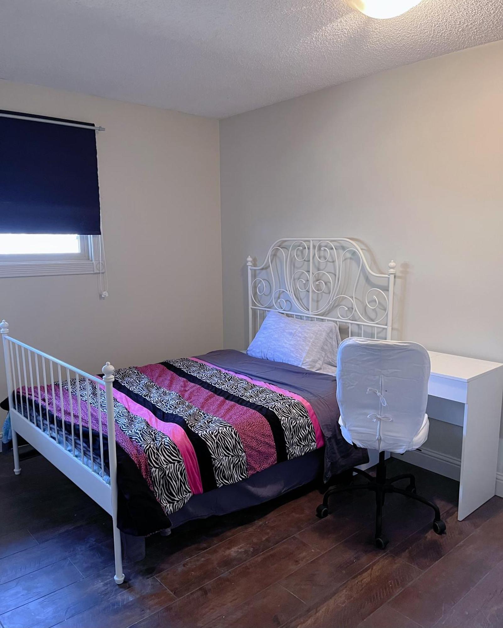 Apartamento Calgary-Banff House Close Lrt&Dt&Free Parking Exterior foto